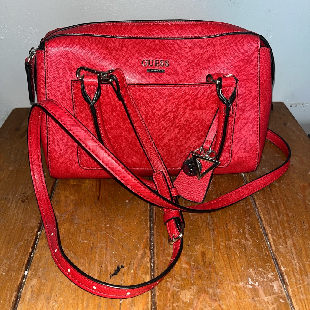 Guess Red Purse Previously Owned Guess Red Purse Previously Owned